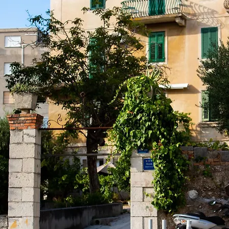 Top Floor Luxury Rooms Split Exterior photo